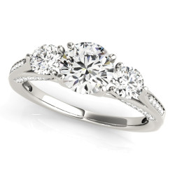 ENGAGEMENT RINGS 3 STONE ROUND