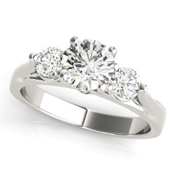 ENGAGEMENT RINGS 3 STONE ROUND