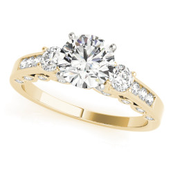 ENGAGEMENT RINGS 3 STONE ROUND