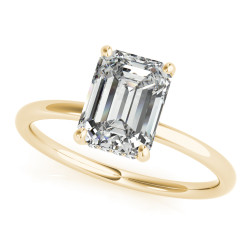 ENGAGEMENT RING EMERALD CUT CENTER