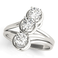 ENGAGEMENT RINGS 3 STONE ROUND