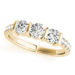 ENGAGEMENT RINGS 3 STONE ROUND