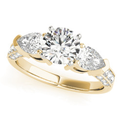 ENGAGEMENT RINGS 3 STONE PEAR