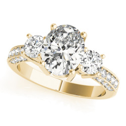 ENGAGEMENT RINGS 3 STONE OVAL