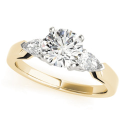ENGAGEMENT RINGS 3 STONE PEAR