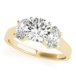 ENGAGEMENT RINGS 3 STONE OVAL