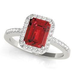 ENGAGEMENT RINGS HALO EMERALD