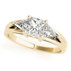 ENGAGEMENT RINGS 3 STONE PRINCESS