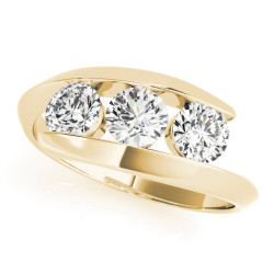 ENGAGEMENT RINGS 3 STONE ROUND