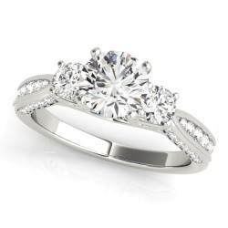 ENGAGEMENT RINGS 3 STONE ROUND