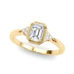 ENGAGEMENT RINGS EMERALD CUT