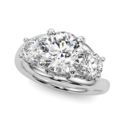 ENGAGEMENT RINGS 3 STONE ROUND